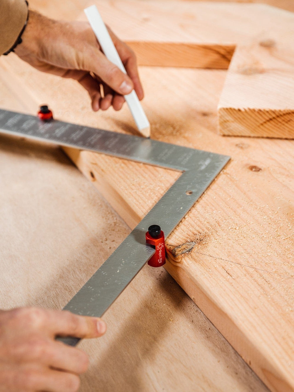 Squi.Jig 1.5” Tall- Framing Jigs (Red) Squi.Jig 1.5" USA- Framing Square Attachment Layout Jigs, Stair Gauges (Red) Tool SquiJig